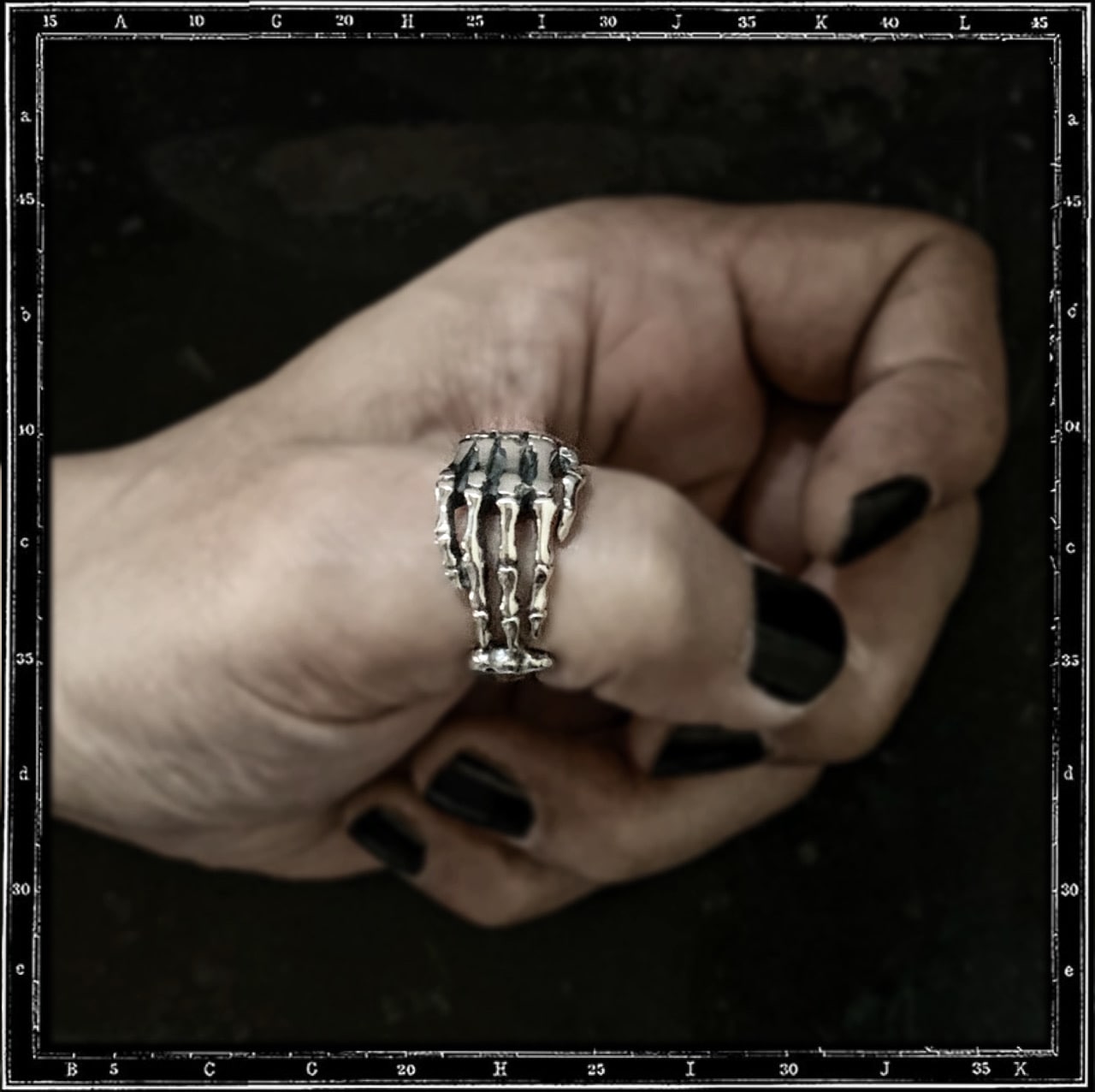 BONE HAND RING - SMALL | クレイジーピッグ公式オンラインストア