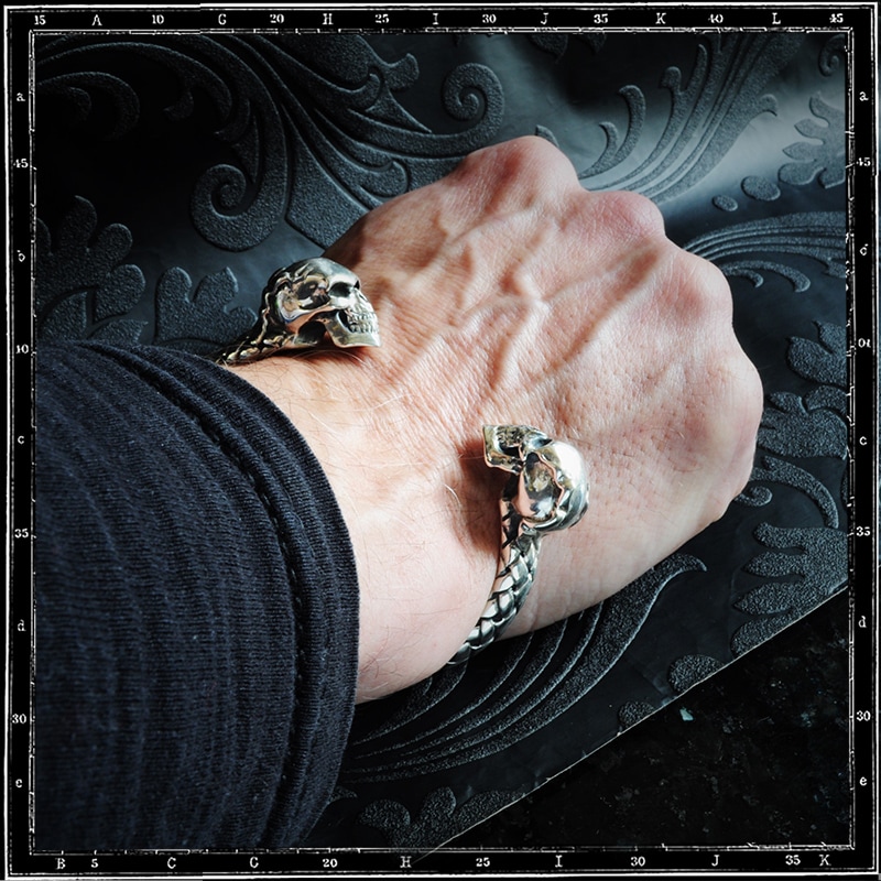 TWO SKULLS BANGLE - BRAIDED | クレイジーピッグ公式オンラインストア