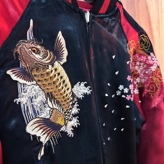 XLサイズ]桜と鬼鯉柄刺繍リバーシブルスカジャン｜和柄｜横須賀