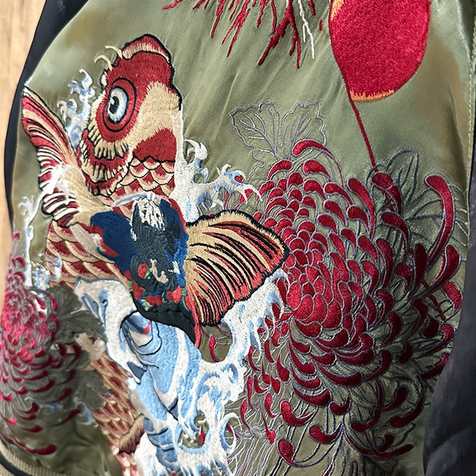 XLサイズ]鯉と鬼若丸柄刺繍リバーシブルスカジャン【送料無料】｜和柄