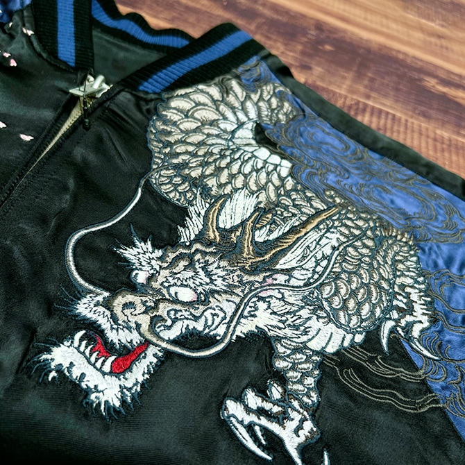 Lサイズ]白虎と白龍柄刺繍リバーシブルスカジャン【送料無料】｜和柄