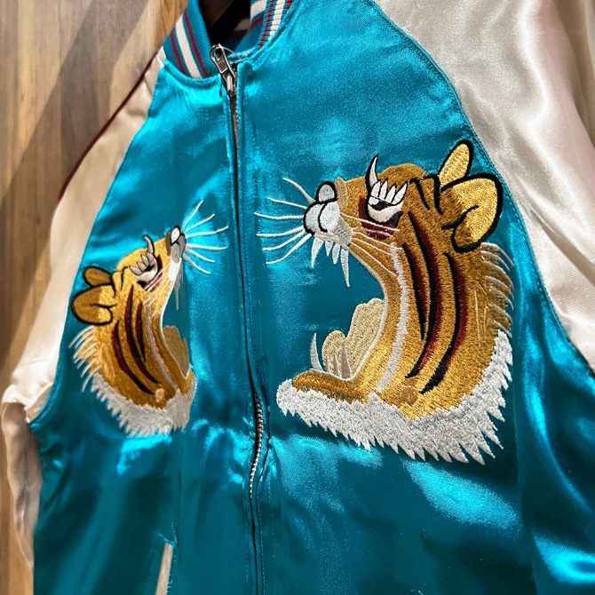 Mサイズ]富士虎柄刺繍リバーシブルスカジャン ターコイズ【送料無料