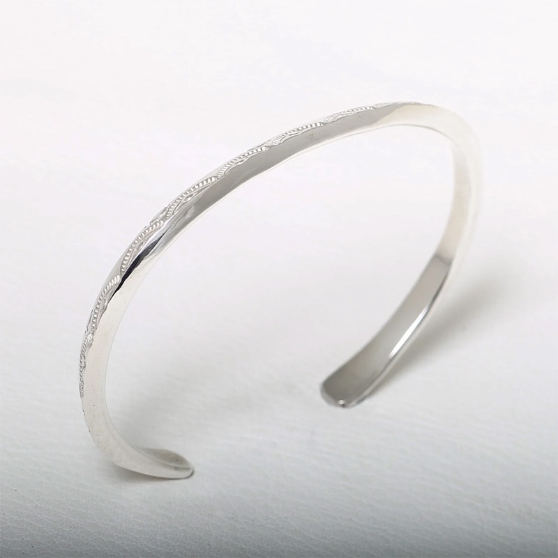 モト MOTO コンテンポラリーネイティブ トライアングルスタンプ