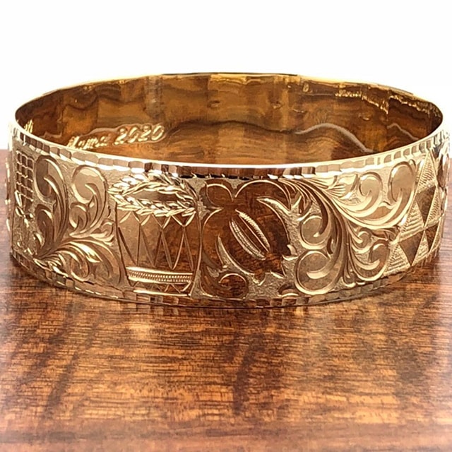 ゴールド 20mm幅 バングル「厚み1.2mm・バレル柄（表面が丸い