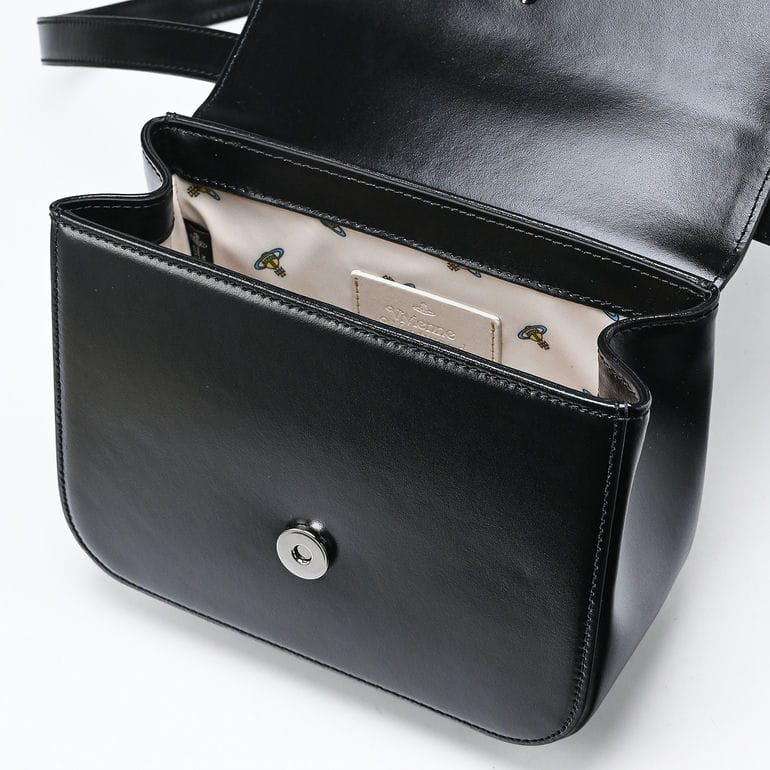 ヴィヴィアンウエストウッド Vivienne Westwood クロスボディバッグ