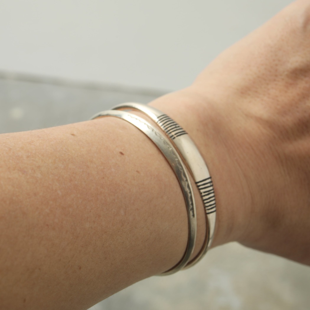 TOUAREG トゥアレグ メタルアクセサリー エボニーウッド バングル