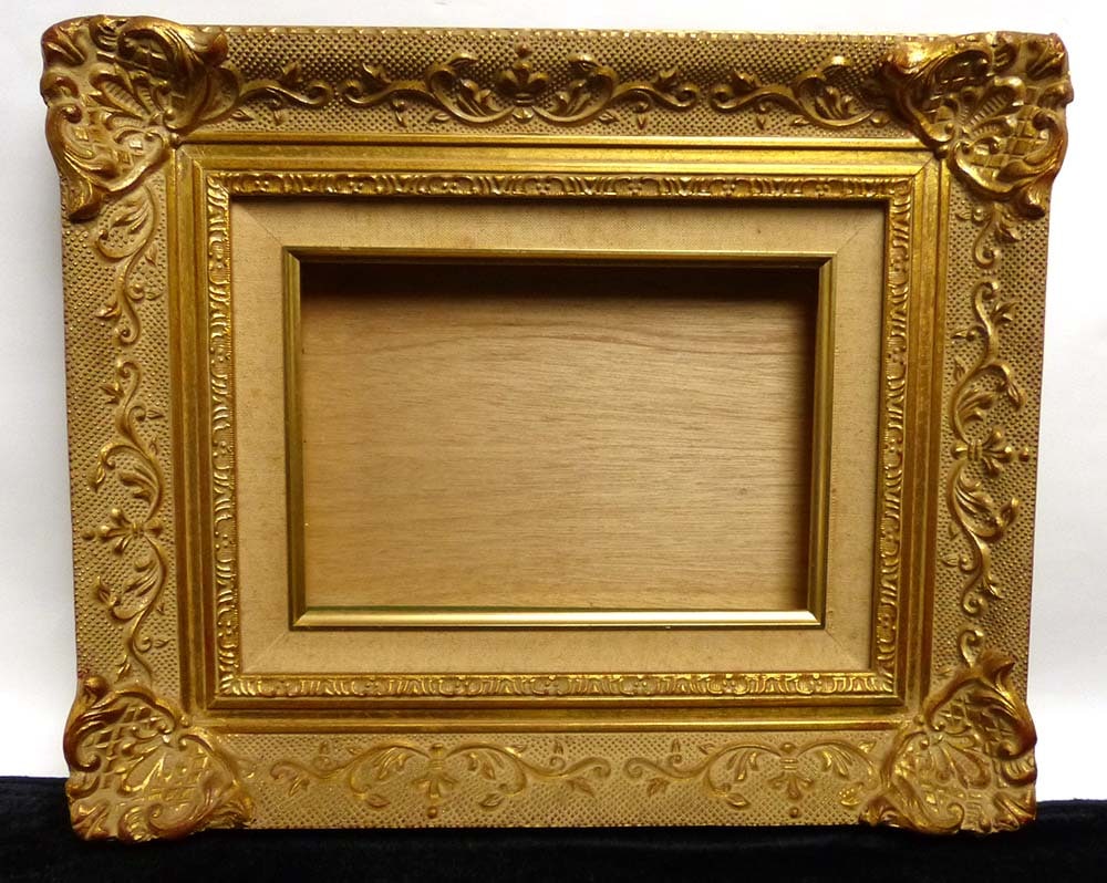 レトロな豪華装飾付き金色木製額縁 フレーム (油彩額縁) 油絵SMサイズ