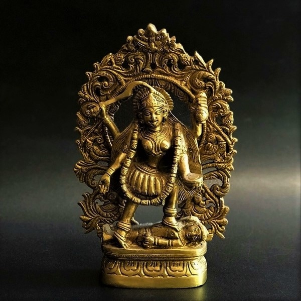 カーリーとシヴァの真鍮像／ヒンドゥー教の女神カーリーと最高神シヴァ