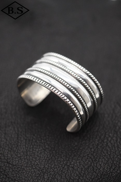 小物 / インディアンジュエリー INDIAN JEWELRY 小物 バングル F07-021