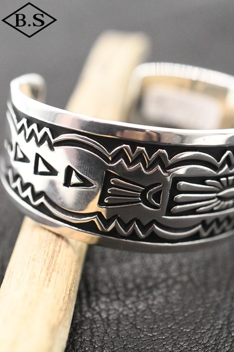 ブランド別 / インディアンジュエリー INDIAN JEWELRY 小物 バングル