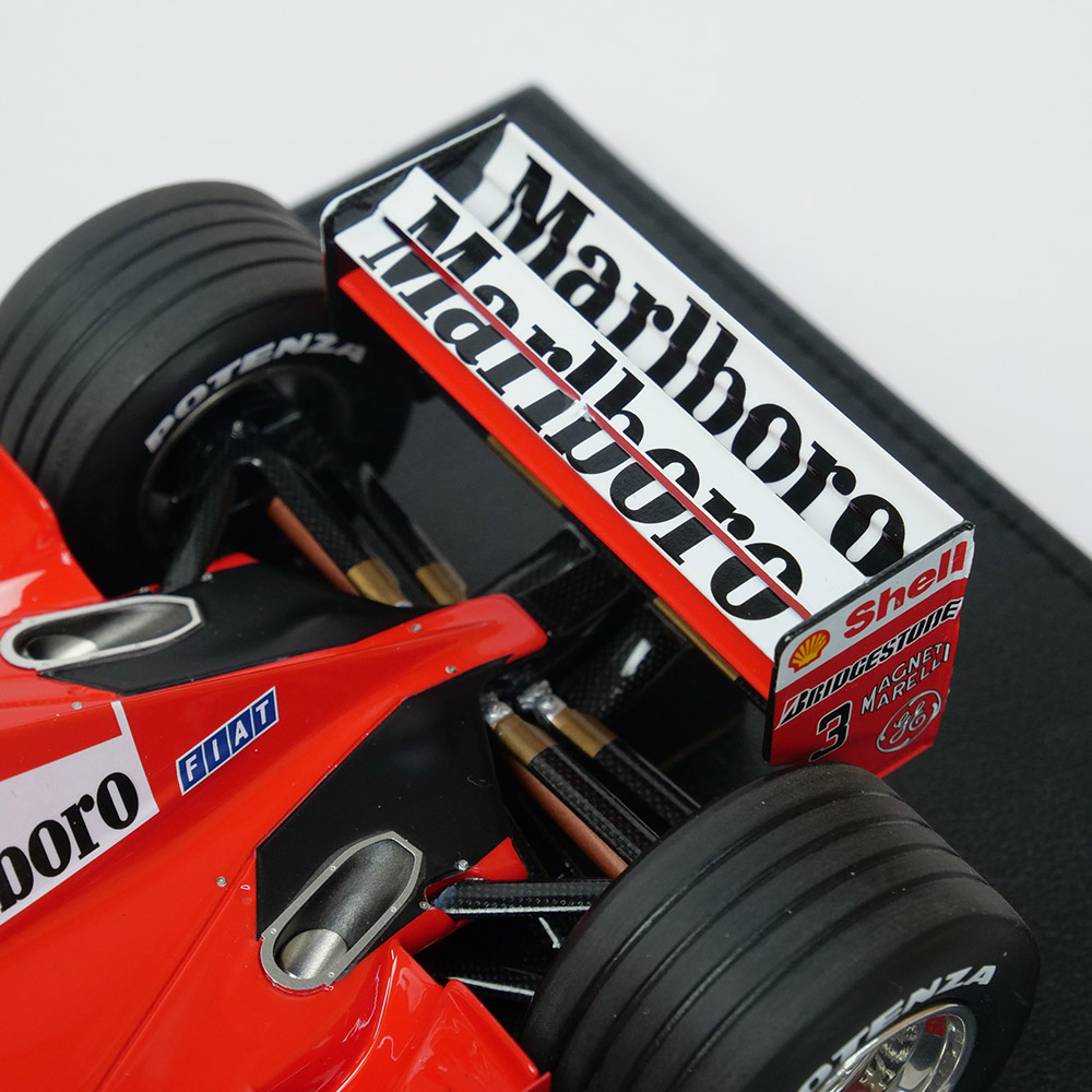 TOPMARQUES 1/18 フェラーリ F2000 2000 日本GPウィナー #3 M