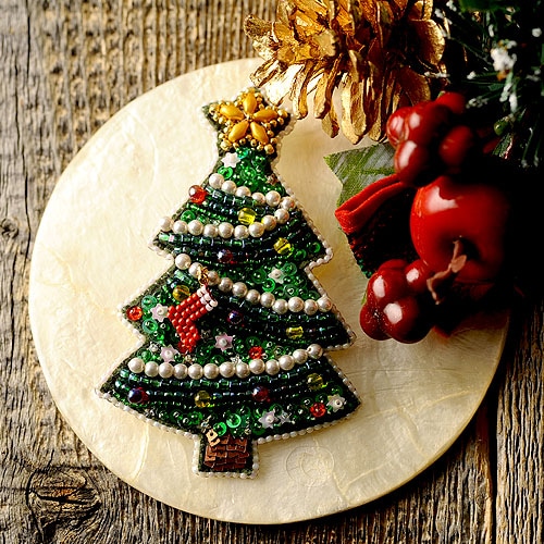 Christmas Tree（ブローチ） 【ビーズ 刺繍】 【作家：しのはらみわ