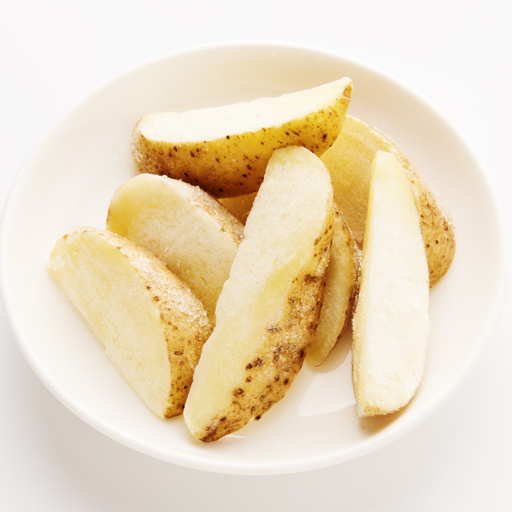 冷凍皮付きカットじゃがいも（北海道産有機じゃがいも使用