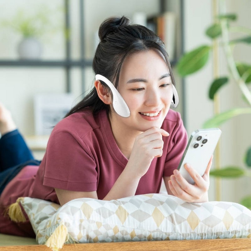 表情筋リフトケア EMS美顔器 V-Face Fit（Vフェイスフィット） AMY-053