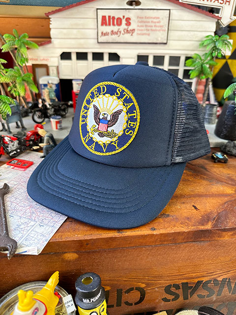 U.S.ネイビー メッシュキャップ （エンブレム） 帽子色＝ネイビーの