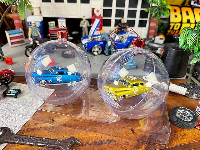 ムーンアイズ限定 M2 ミニカー クリスマスオーナメント 1949年