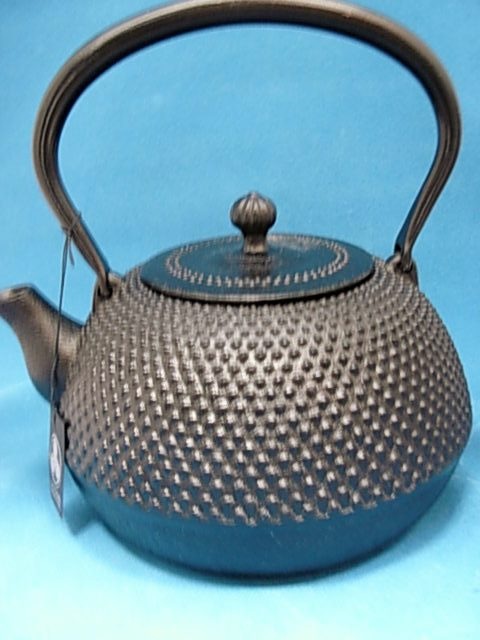 及富（南部宝生堂）南部鉄瓶「平成丸アラレ 黒色 1リットル」＊特別