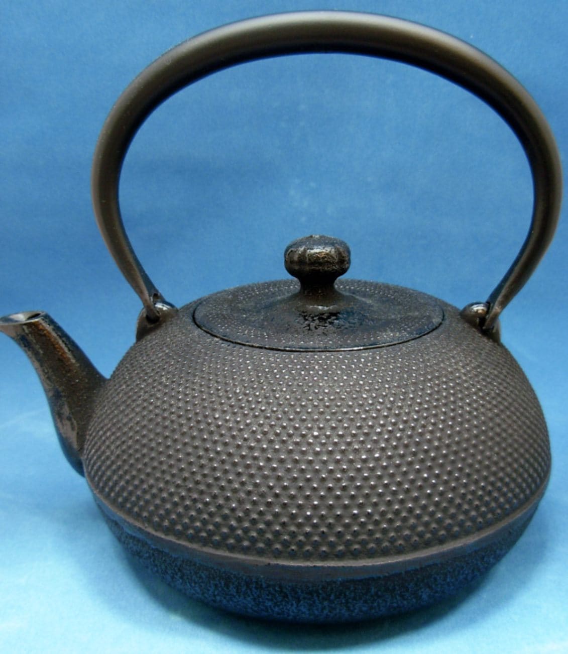 及春（南部宝星堂）南部鉄瓶「姥口アラレ 黒色 1、2リットル」＊特別