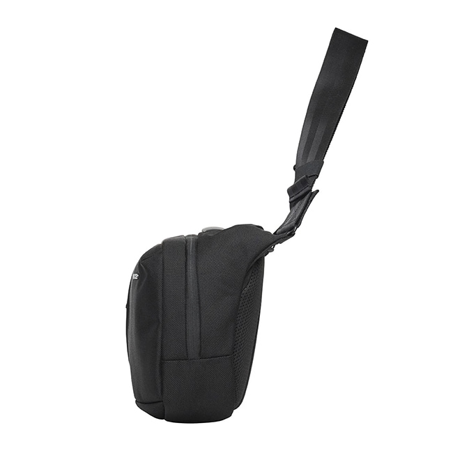 選べるノベルティ付】Incase インケース Tracks Sling 7L スリング