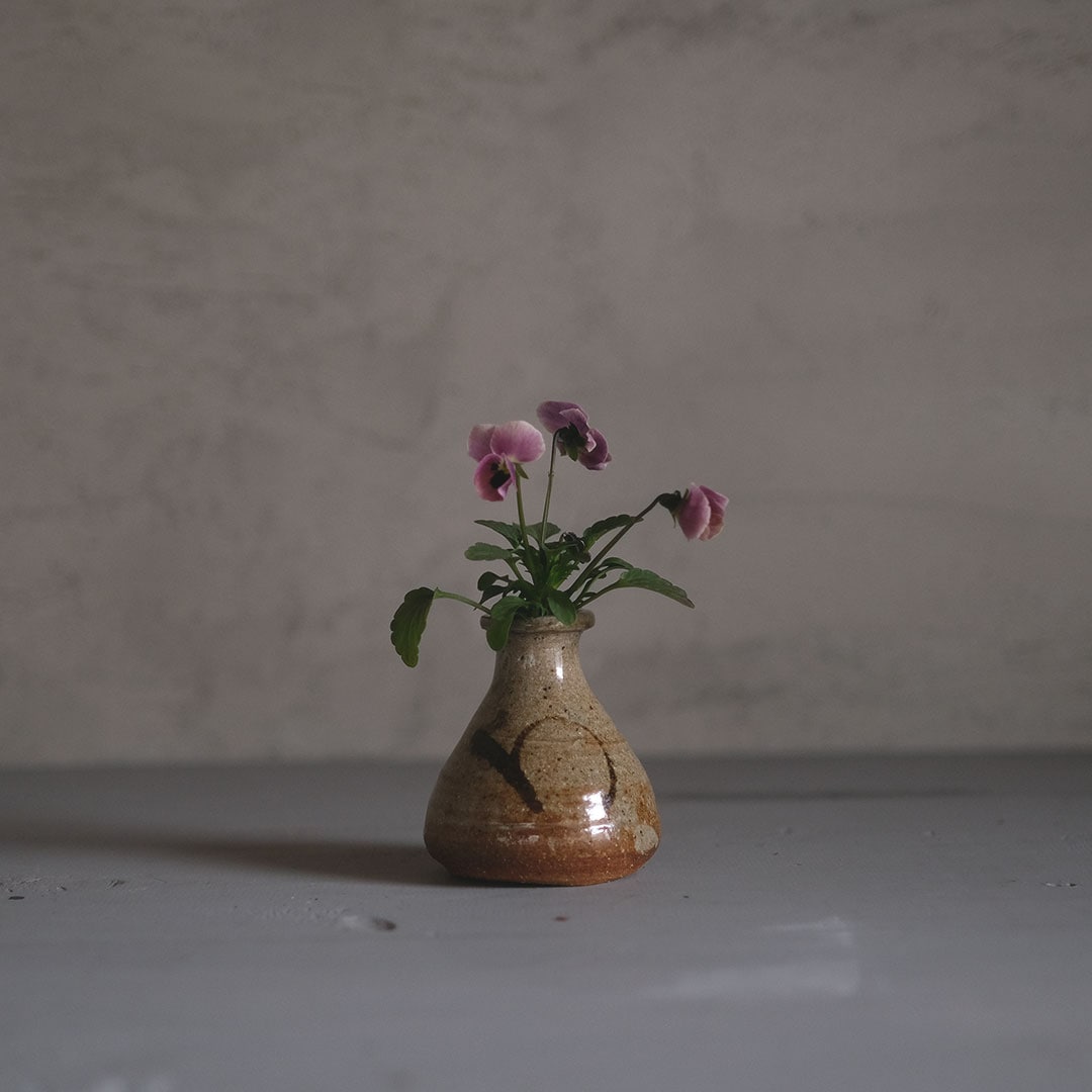 花入/絵唐津 | からつ焼 高麗窯 | 糸島くらし×ここのき 公式通販サイト