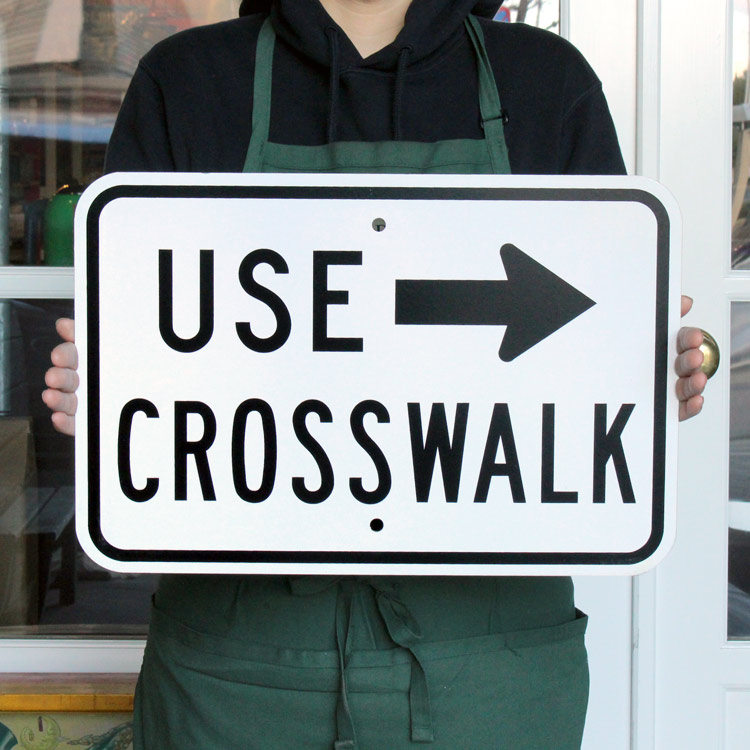 本格的なアメリカ製看板。トラフィックサイン USE CROSSWALK 横断歩道