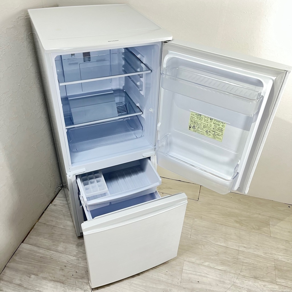 SHARP 137L 冷凍冷蔵庫 SJ-D14C-W 2017年製 中古