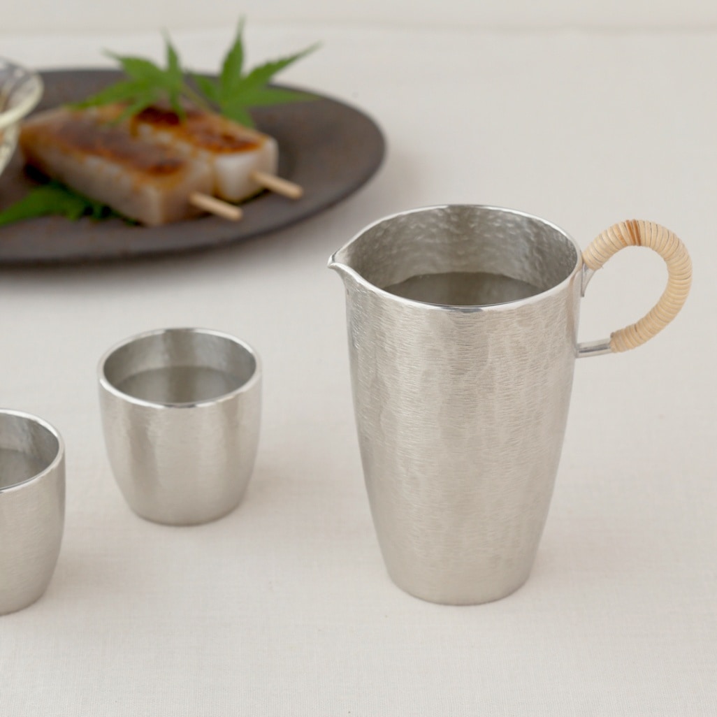 ぐい呑 鋳肌鎚目、千呂利 初瀬 （大阪錫器） | 酒器 | cotogoto