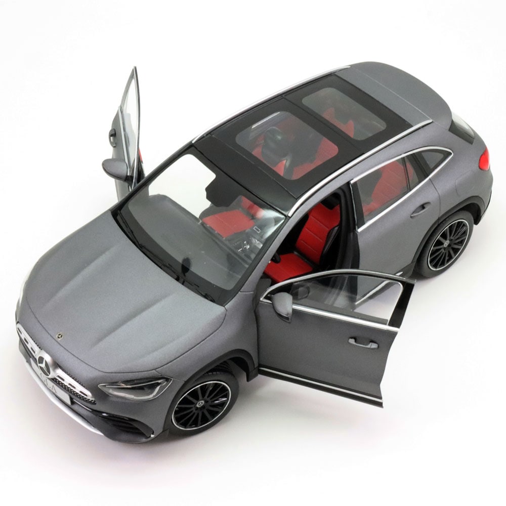 Z-Models 1/18 メルセデス ベンツ GLA クラス H247 2020年式