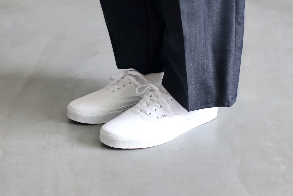 authentic models　オーセンティックモデルズ　白い複葉機 authentic models オーセンティックモデルズ 白い複葉機 - serva2z.com