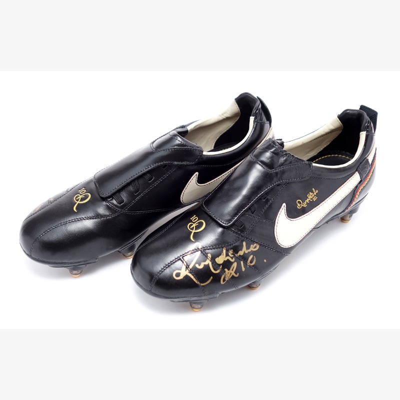 ロナウジーニョ直筆サイン入り07/08スパイク (ナイキ ティエンポ10R