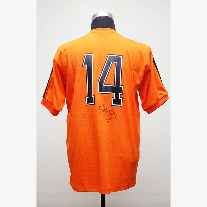 クライフ直筆サイン入りオランダ代表1974復刻版ホームユニフォーム