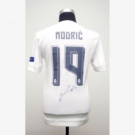 サッカー実使用ユニフォーム(クラブ)を販売 - THE DUGOUT