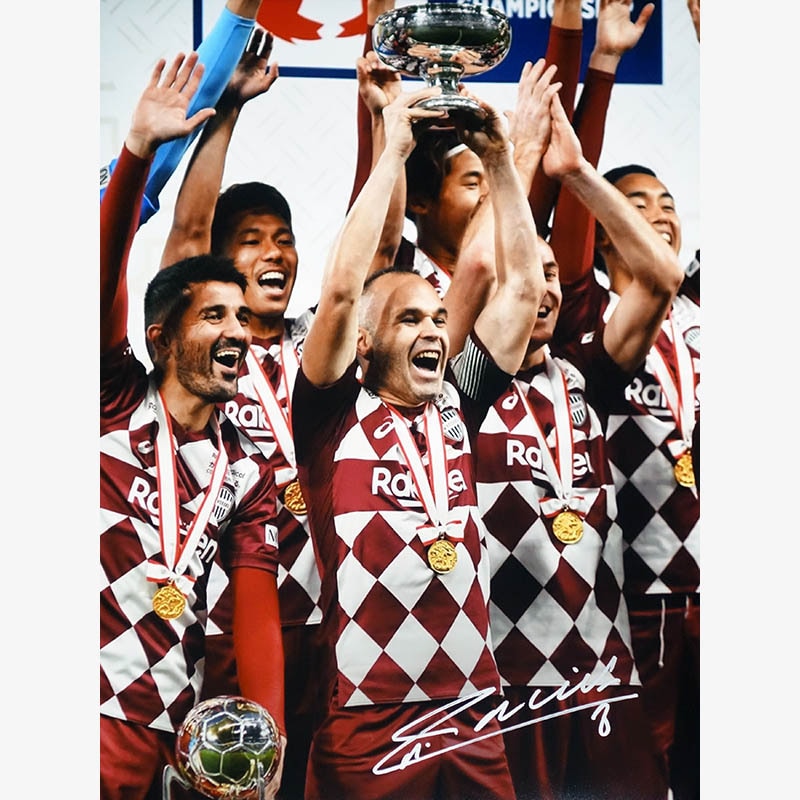 イニエスタ直筆サイン入りヴィッセル神戸2019フォト (初優勝) | THE DUGOUT