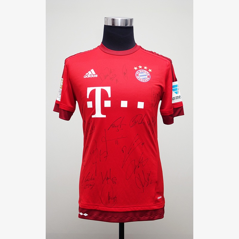 バイエルン・ミュンヘン マルチ直筆サイン入り選手支給15/16ホーム