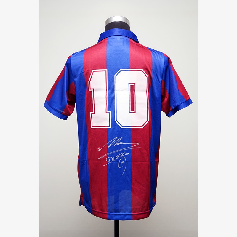 マラドーナ直筆サイン入りバルセロナ1982復刻版ホームユニフォーム