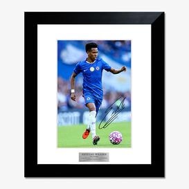 英プレミアリーグのサッカー直筆サイン入りフォトを販売 - THE DUGOUT