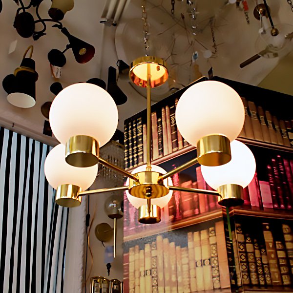 ミッドセンチュリースタイル・ガラスボールシェード照明 5灯 ゴールド