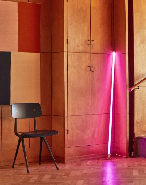 HAY】北欧デザイン照明「Neon Tube LED Slim, 120 cm, pink」フロア