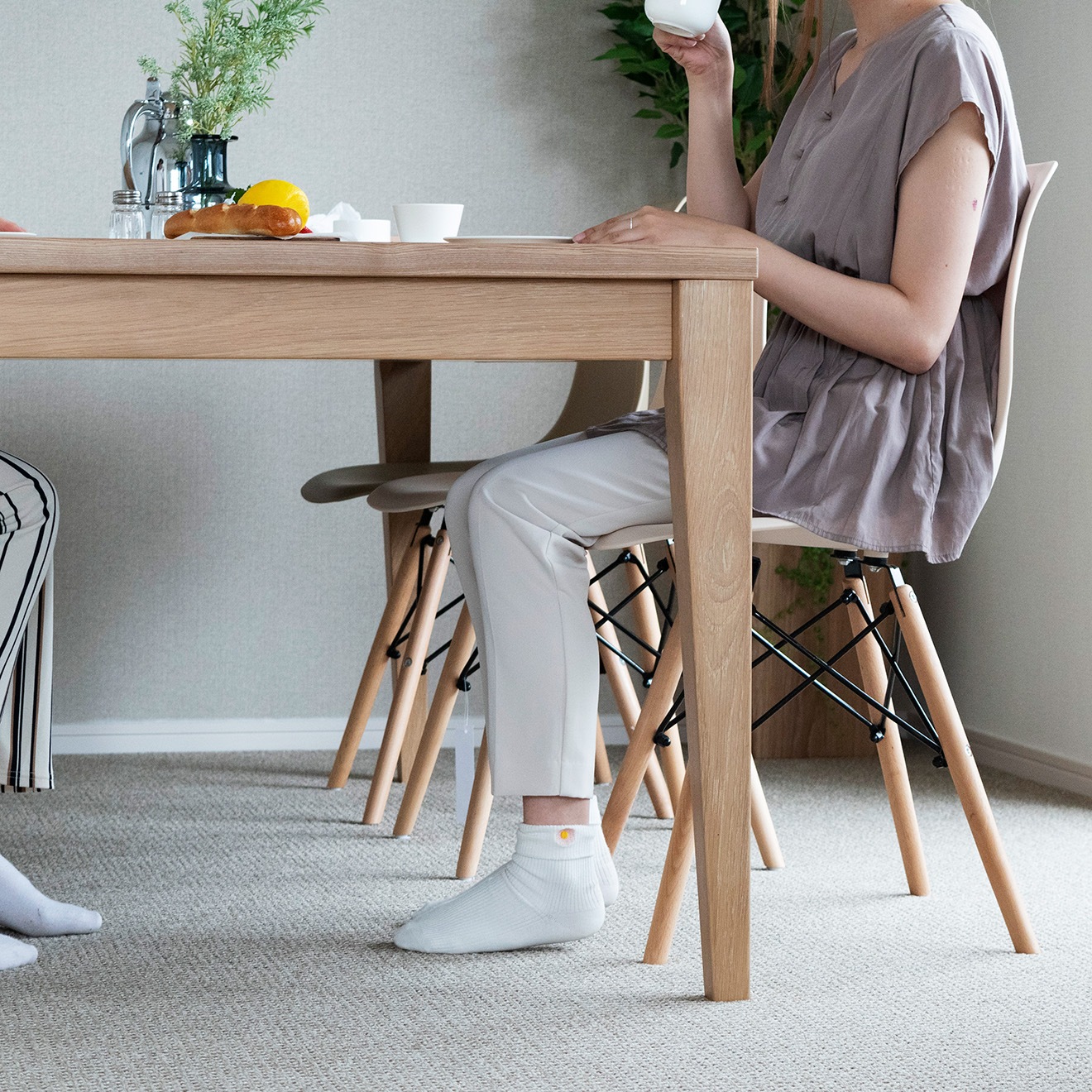 幅130-180］伸長式 ダイニングテーブル｜天然木 北欧風テーブル【公式