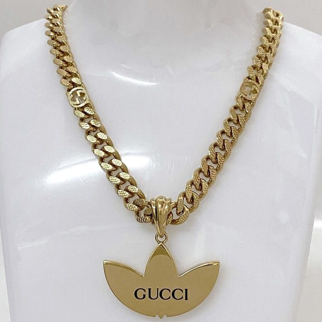 グッチ アディダス ネックレス f-21706 ゴールド 美品 GP ゴルメット