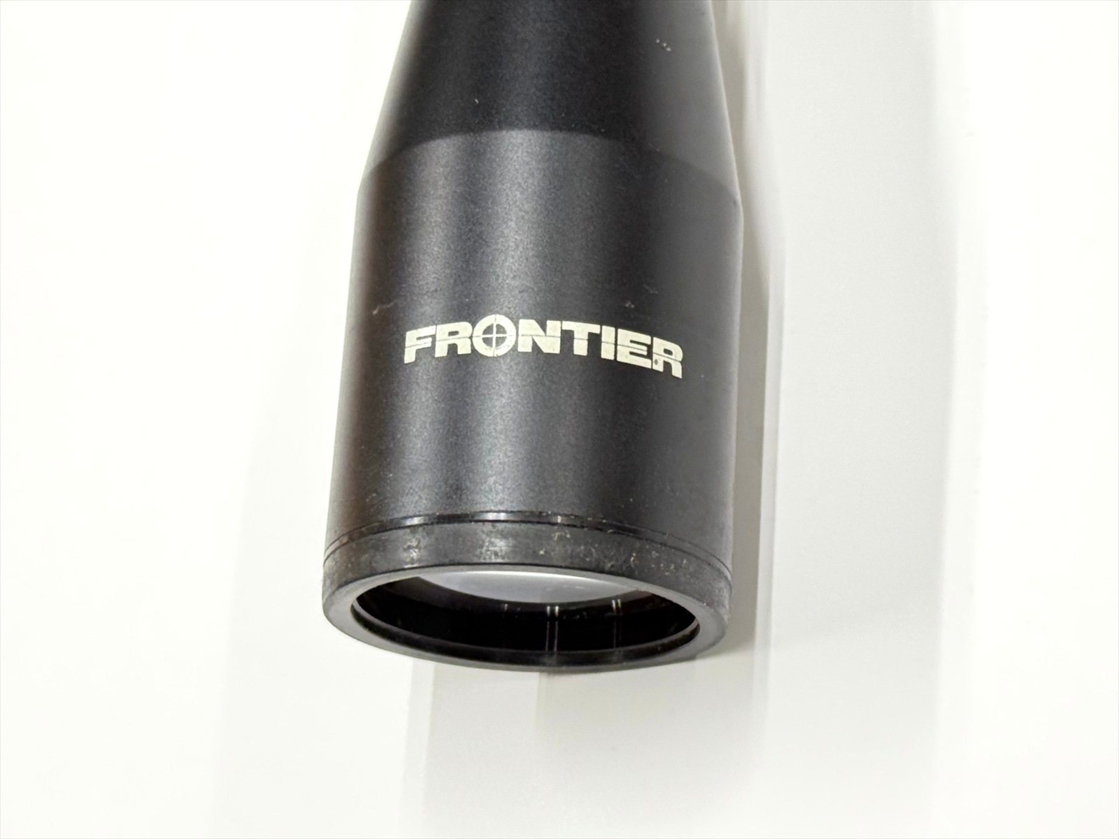 特選中古品】フロンティア 4×32 ライフルスコープ 1インチ径 11268