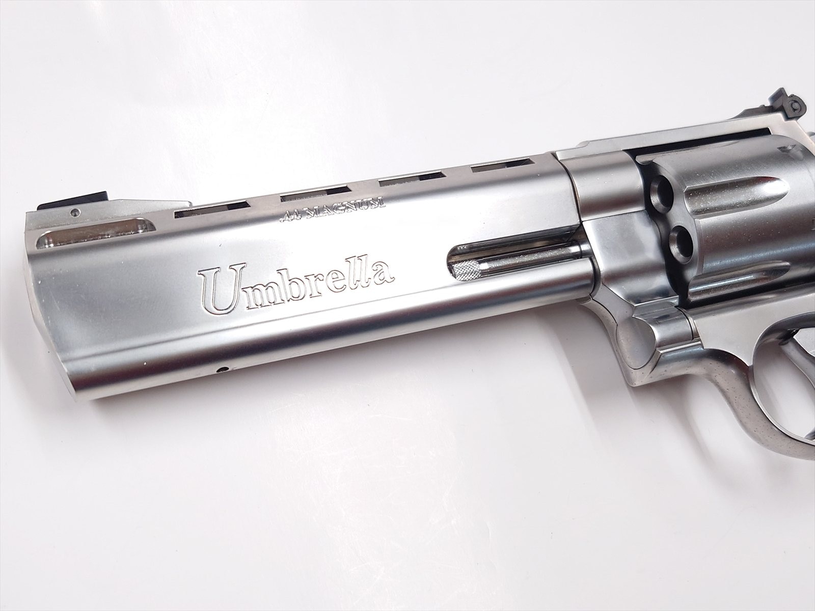 特選中古品】ガスガン タナカワークス バイオハザード0コラボモデル