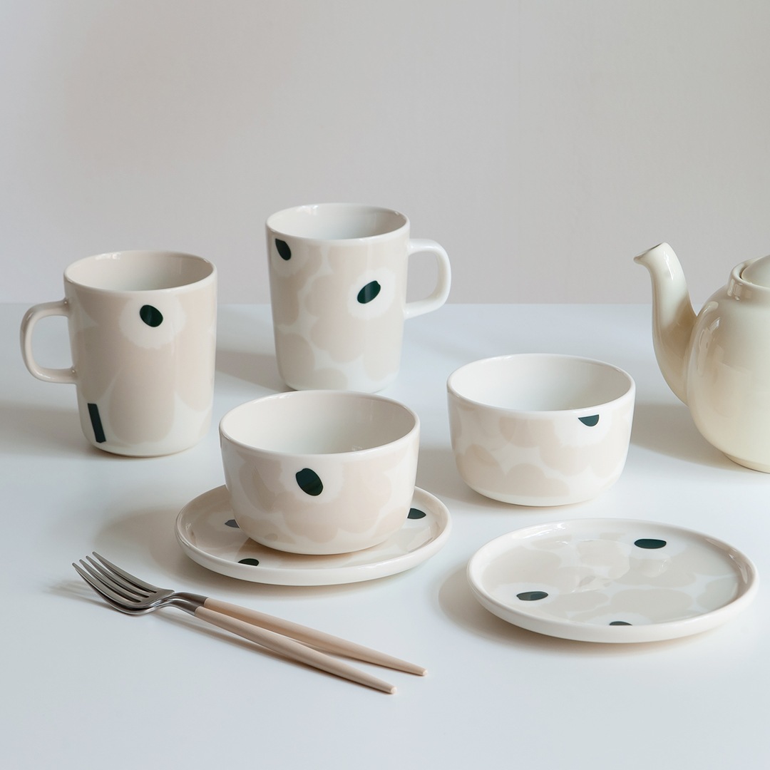 SALE】ウニッコ オフホワイト（マリメッコ／marimekko） フリー