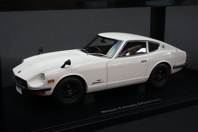 1/18 オートアート 77438 日産 フェアレディ Z432 ホワイト, Boost