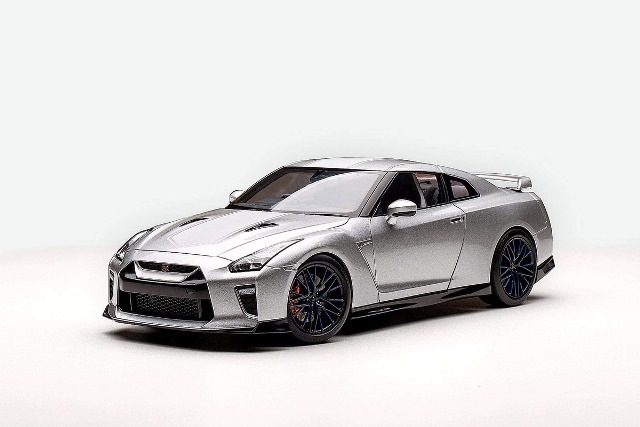 新品 M83502 モーターヘリックス 1/18 Nissan GT-R R35 50th