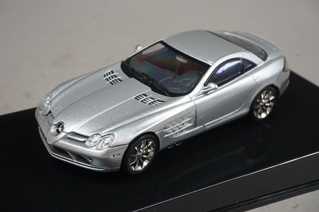 1/43 オートアート 56121 メルセデスベンツ SLR クーペ シルバー