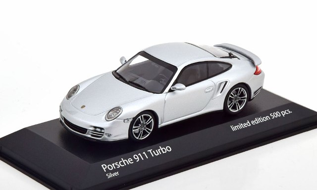 新品 943 069016 ミニチャンプス 1/43 ポルシェ Porsche 911 (997 II