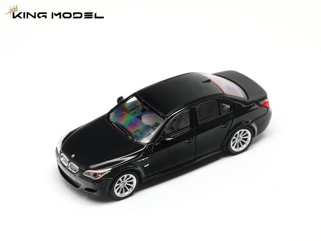 新品 KING MODEL 1/64 BMW M5 E60 セダン Black, Boost Gear ミニカー通販