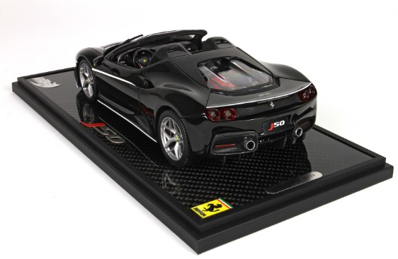 予約P18156H BBR 1/18 フェラーリ J50 DPケース付き グロスブラック