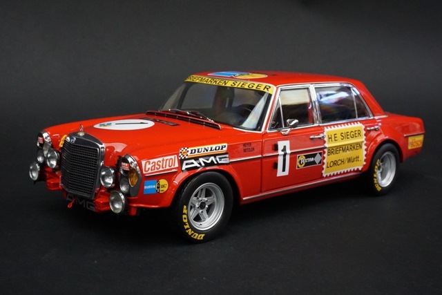 1/18 ミニチャンプス 100723401 メルセデスベンツ 300 SEL 6.8 ADAC